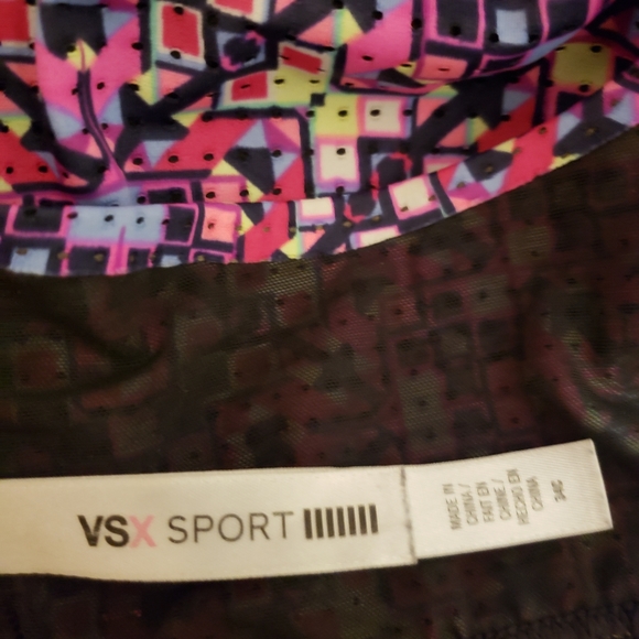 Victoria's Secret Sports Bra - Picture 6 of 6